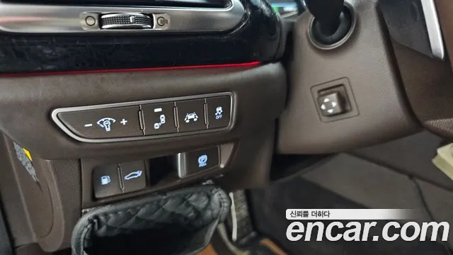 2017 Genesis EQ900 5.0 GDI AWD Sold VIN KMHG541HDHU028182 – undercarriage