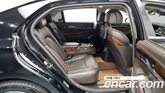 2017 Genesis EQ900 5.0 GDI AWD Sold VIN KMHG541HDHU028182 – photo 25