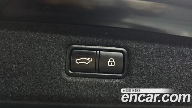 2017 Genesis EQ900 5.0 GDI AWD Sold VIN KMHG541HDHU028182 – photo 30