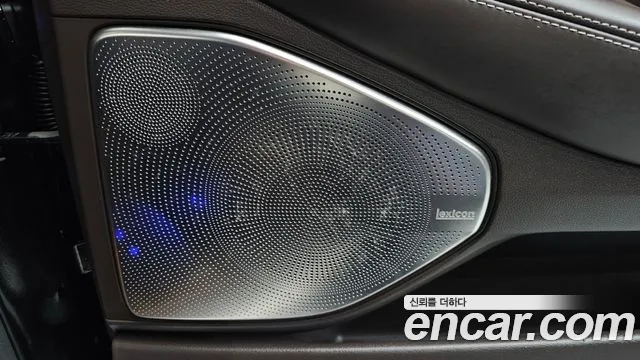 2017 Genesis EQ900 5.0 GDI AWD Sold VIN KMHG541HDHU028182 – photo 39