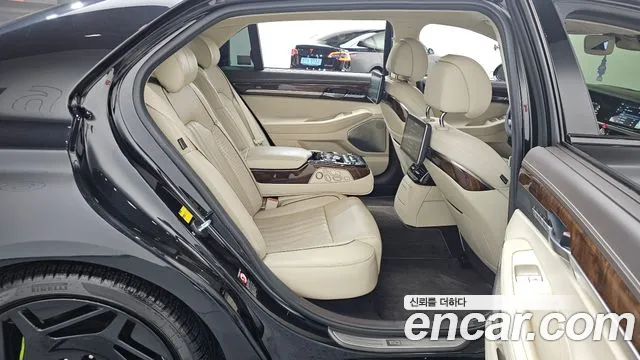 2018 Genesis EQ900 5.0 GDI AWD Sold VIN KMHG541HDJU035542 – photo 20