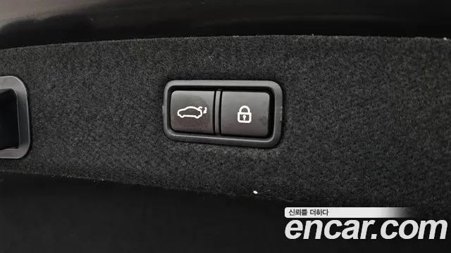 2018 Genesis Eq900 5.0 Gdi Awd Sold VIN KMHG541HDJU051388 – front exterior
