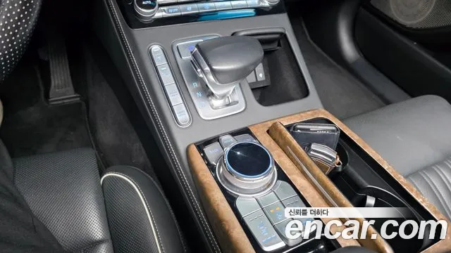 2019 Genesis G90 5.0 AWD Sold VIN KMHG541HDKU057558 – photo 13 2019 Genesis G90 5.0 AWD Sold VIN KMHG541HDKU057558 – photo 13