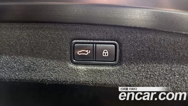 2019 Genesis G90 5.0 AWD Sold VIN KMHG541HDKU062791 – photo 18 2019 Genesis G90 5.0 AWD Sold VIN KMHG541HDKU062791 – photo 18