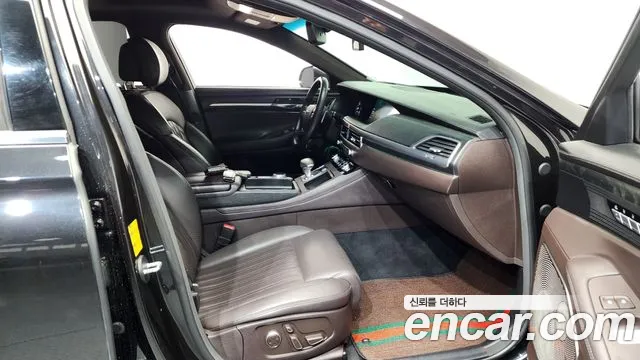 2019 Genesis G90 5.0 AWD Sold VIN KMHG541HDKU063447 – interior seats 2019 Genesis G90 5.0 AWD Sold VIN KMHG541HDKU063447 – interior seats