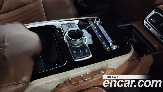 2019 Genesis G90 5.0 AWD Sold VIN KMHG541HDKU067335 – engine bay 2019 Genesis G90 5.0 AWD Sold VIN KMHG541HDKU067335 – engine bay