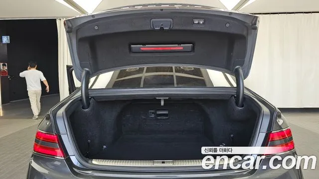 2019 Genesis G90 5.0 AWD Sold VIN KMHG541HDKU069848 – photo 18 2019 Genesis G90 5.0 AWD Sold VIN KMHG541HDKU069848 – photo 18