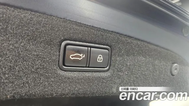 2019 Genesis G90 5.0 AWD Sold VIN KMHG541HDKU072022 – photo 19 2019 Genesis G90 5.0 AWD Sold VIN KMHG541HDKU072022 – photo 19