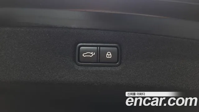 2019 Genesis G90 5.0 AWD Sold VIN KMHG541HDKU074302 – photo 35 2019 Genesis G90 5.0 AWD Sold VIN KMHG541HDKU074302 – photo 35