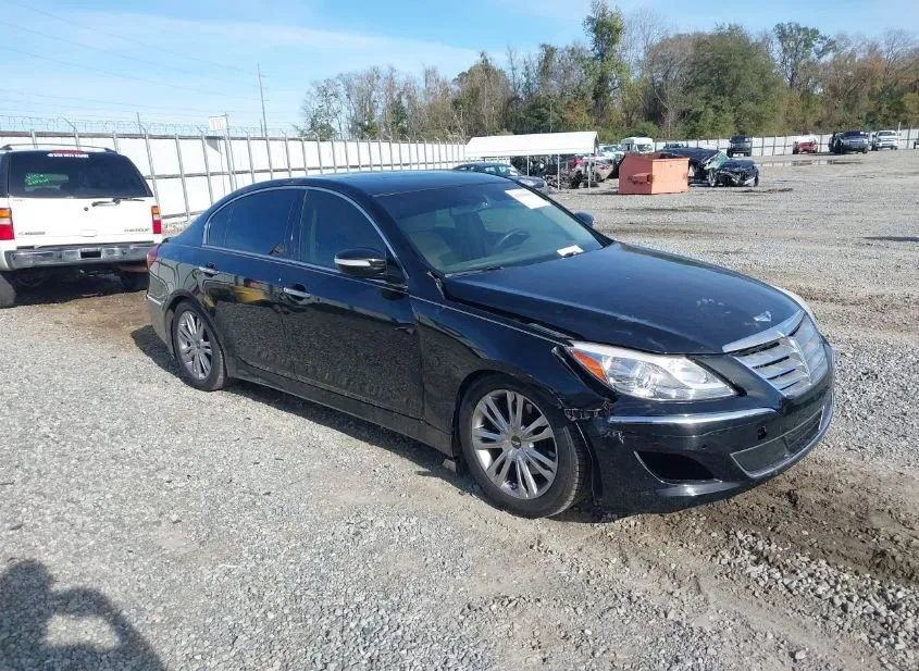 2013 HYUNDAI Genesis Used VIN KMHGC4DD1DU254398 – trunk area