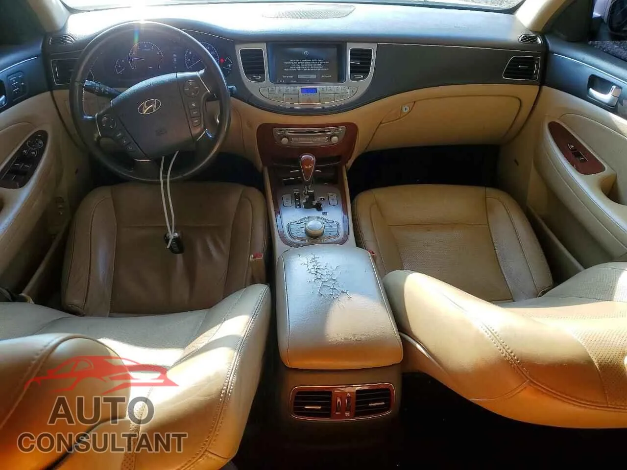 2013 HYUNDAI GENESIS Damaged VIN KMHGC4DD5DU224580 – undercarriage
