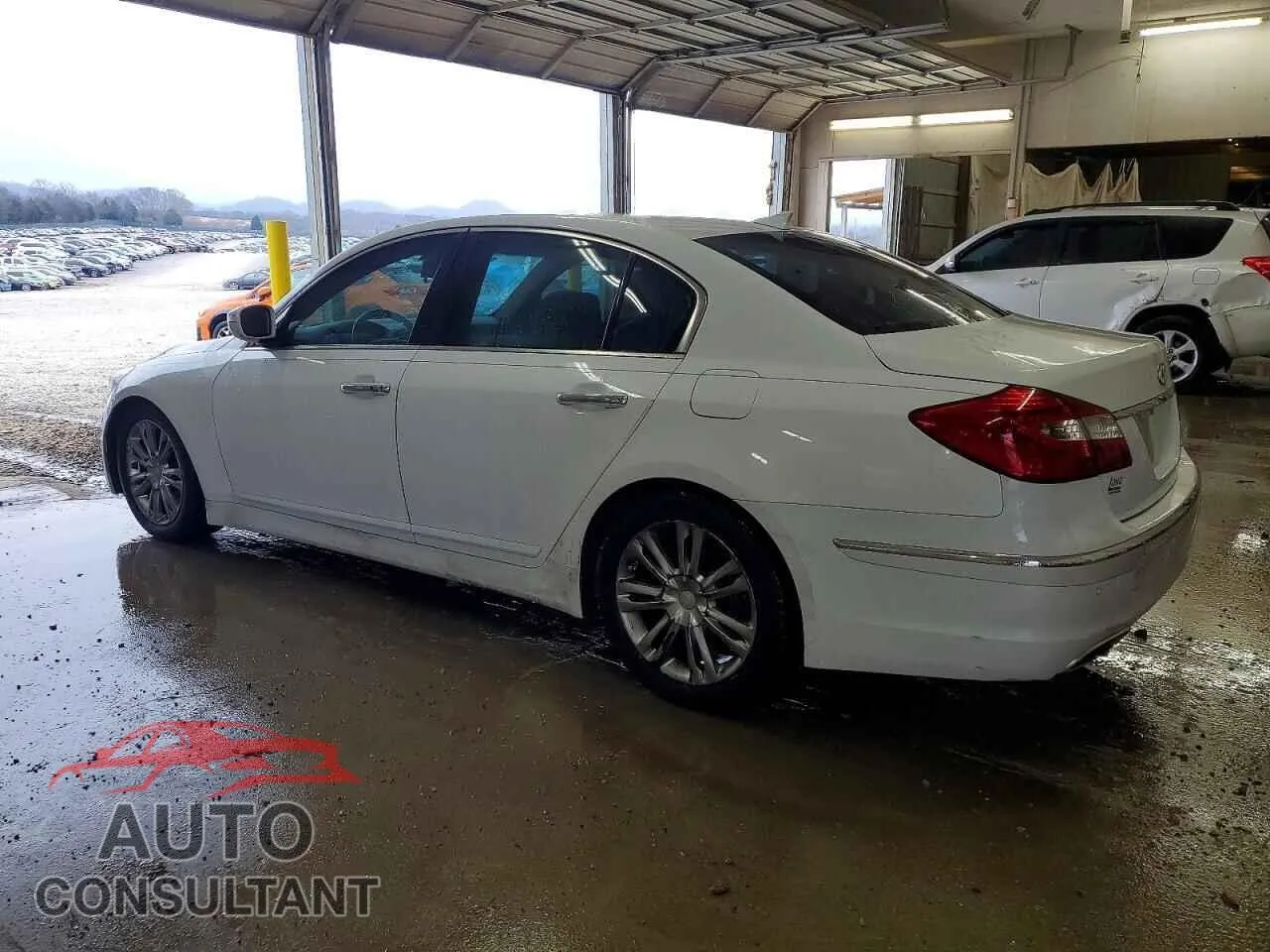 2014 HYUNDAI GENESIS Damaged VIN KMHGC4DD5EU266054 – rear exterior