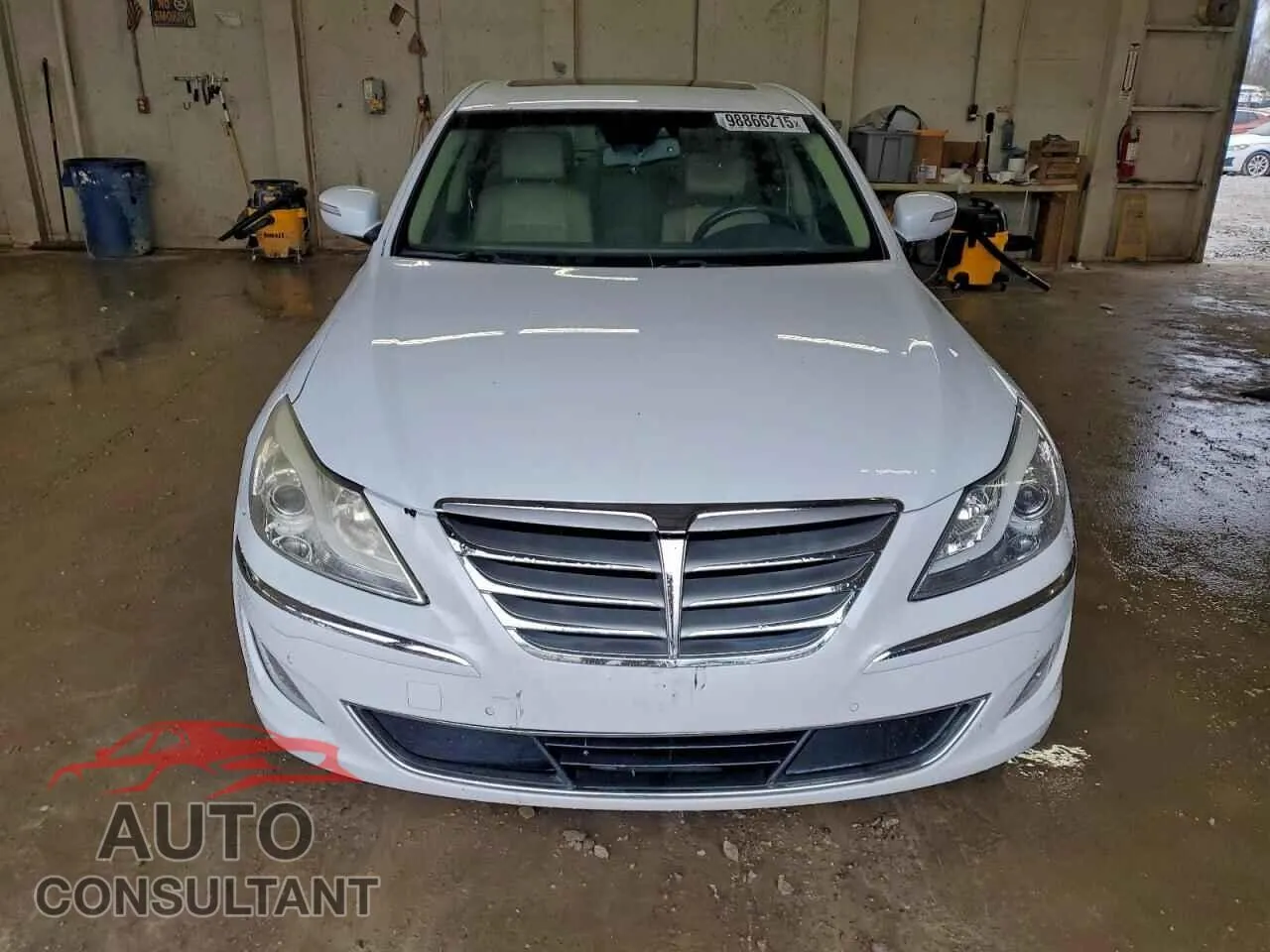 2014 HYUNDAI GENESIS Damaged VIN KMHGC4DD5EU266054 – interior seats