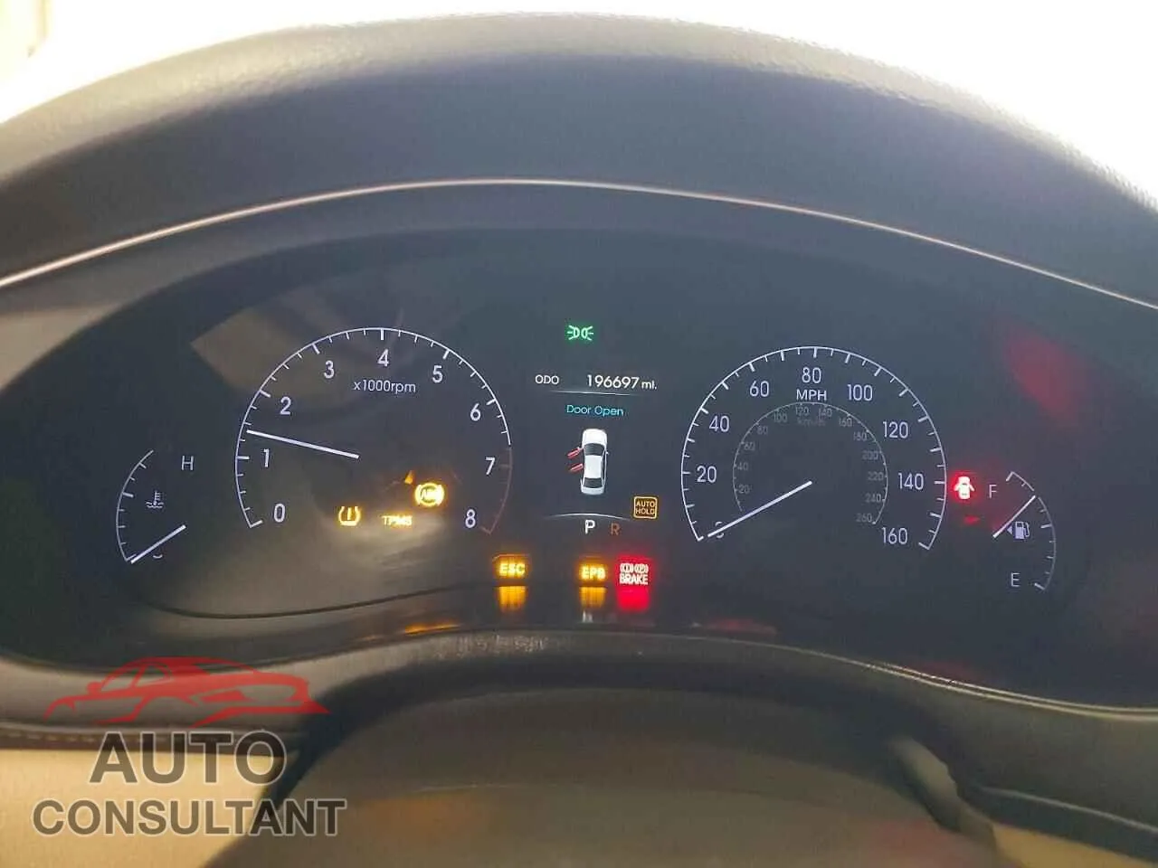 2014 HYUNDAI GENESIS Damaged VIN KMHGC4DD5EU266054 – trunk area