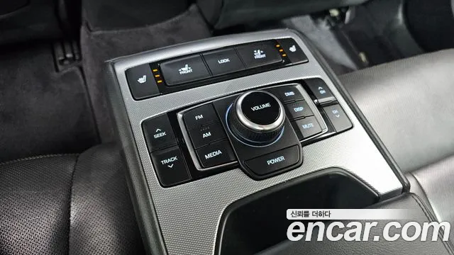 2019 Genesis G80 2.2D AWD Sold VIN KMHGL412DKU313102 – photo 12