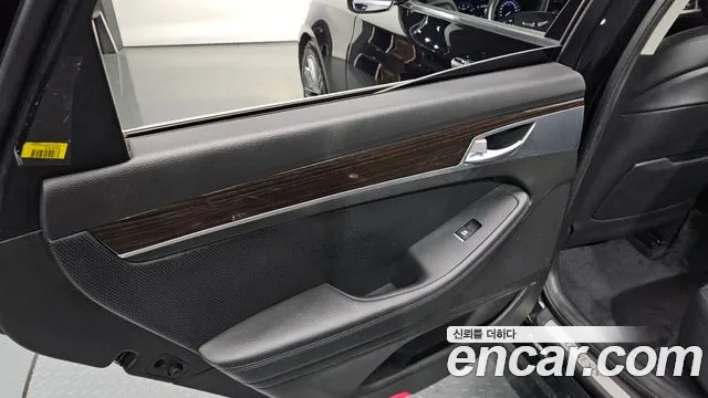 2017 Genesis G80 3.3 GDI Sold VIN KMHGL41DBHU217499 – rear exterior
