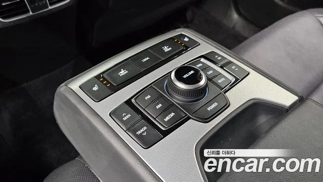 2017 Genesis G80 3.3 GDI Sold VIN KMHGL41DBHU217499 – odometer reading