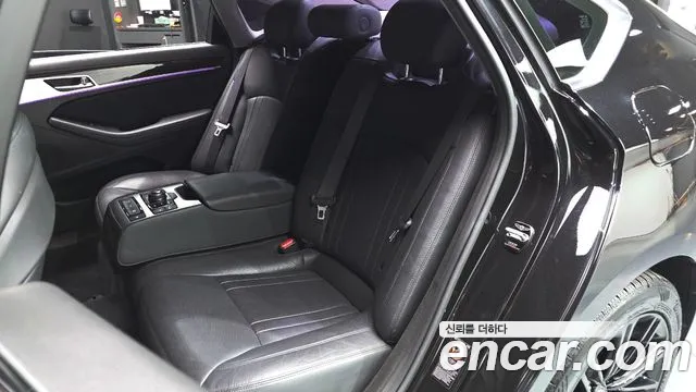 2018 Genesis G80 3.3 GDI Sold VIN KMHGL41DBJU250673 – photo 23 2018 Genesis G80 3.3 GDI Sold VIN KMHGL41DBJU250673 – photo 23