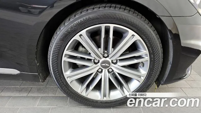 2018 Genesis G80 3.3 GDI Sold VIN KMHGL41DBJU257990 – exterior detail