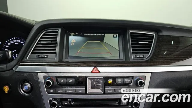 2018 Genesis G80 3.3 GDI Sold VIN KMHGL41DBJU262203 – undercarriage