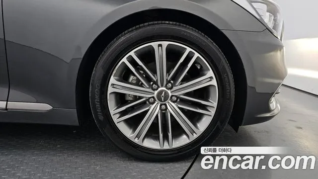 2018 Genesis G80 3.3 GDI Sold VIN KMHGL41DBJU265706 – exterior detail