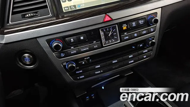 2018 Genesis G80 3.3 GDI Sold VIN KMHGL41DBJU265939 – photo 13