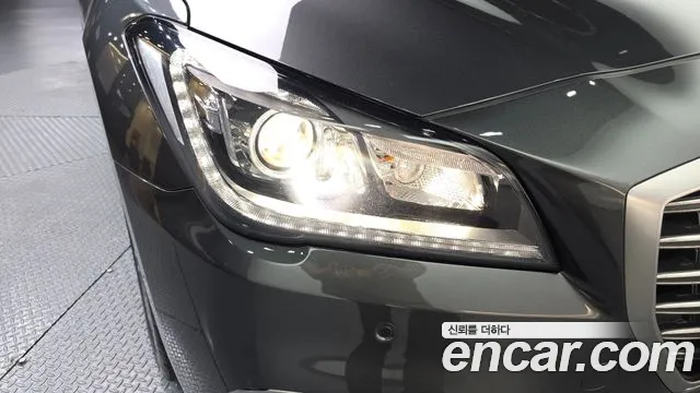 2018 Genesis G80 3.3 GDI Sold VIN KMHGL41DBJU275948 – trunk area
