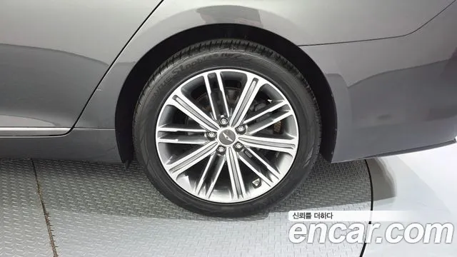 2018 Genesis G80 3.3 GDI Sold VIN KMHGL41DBJU275948 – photo 28
