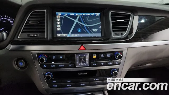 2020 Genesis G80 3.3 GDI Sold VIN KMHGL41DBLU341721 – interior seats