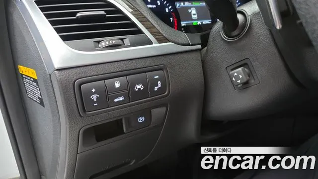 2020 Genesis G80 3.3 GDI Sold VIN KMHGL41DBLU343905 – interior seats