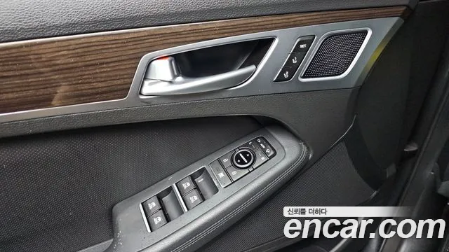 2017 Genesis G80 3.3 GDI AWD Sold VIN KMHGL41DDHU208435 – photo 13 2017 Genesis G80 3.3 GDI AWD Sold VIN KMHGL41DDHU208435 – photo 13