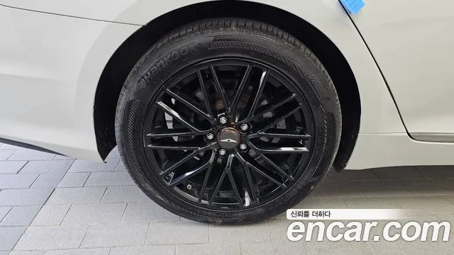 2017 Genesis G80 3.3 GDI AWD Sold VIN KMHGL41DDHU215600 – photo 19