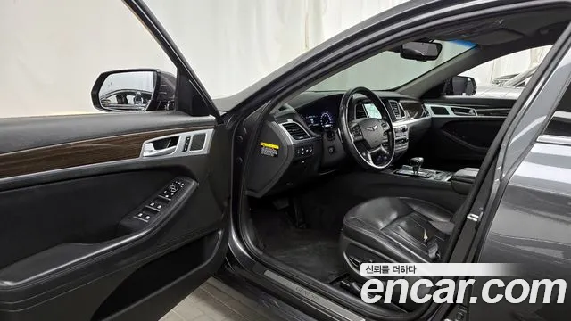 2017 Genesis G80 3.3 GDI AWD Sold VIN KMHGL41DDHU216319 – interior seats 2017 Genesis G80 3.3 GDI AWD Sold VIN KMHGL41DDHU216319 – interior seats