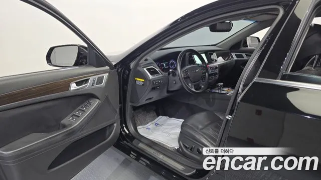 2017 Genesis G80 3.3 GDI AWD Sold VIN KMHGL41DDHU217984 – dashboard