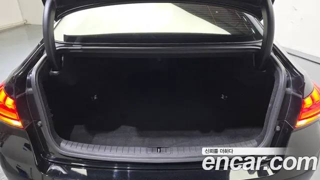 2017 Genesis G80 3.3 GDI AWD Sold VIN KMHGL41DDHU217984 – photo 15