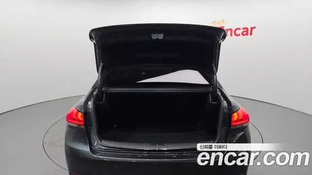 2018 Genesis G80 3.3 GDI AWD Sold VIN KMHGL41DDJU240148 – side profile