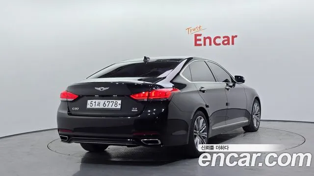 2018 Genesis G80 3.3 GDI AWD Sold VIN KMHGL41DDJU259222 – trunk area 2018 Genesis G80 3.3 GDI AWD Sold VIN KMHGL41DDJU259222 – trunk area