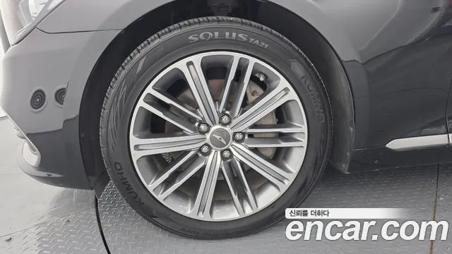 2018 Genesis G80 3.3 GDI AWD Sold VIN KMHGL41DDJU259919 – exterior detail 2018 Genesis G80 3.3 GDI AWD Sold VIN KMHGL41DDJU259919 – exterior detail
