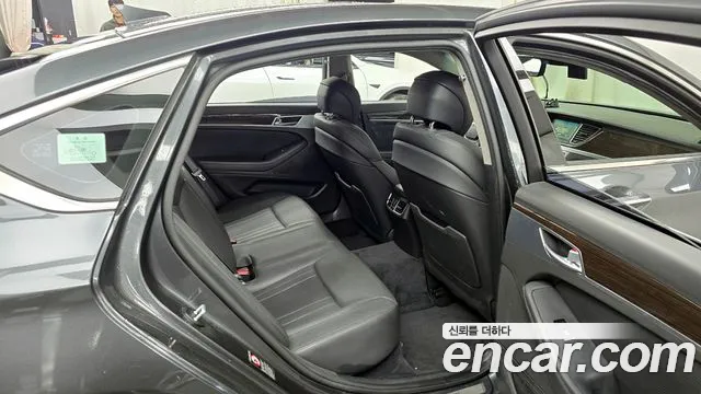 2018 Genesis G80 3.3 GDI AWD Sold VIN KMHGL41DDJU293503 – photo 13