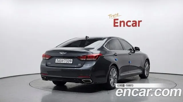 2019 Genesis G80 3.3 GDI AWD Sold VIN KMHGL41DDKU321848 – interior seats 2019 Genesis G80 3.3 GDI AWD Sold VIN KMHGL41DDKU321848 – interior seats