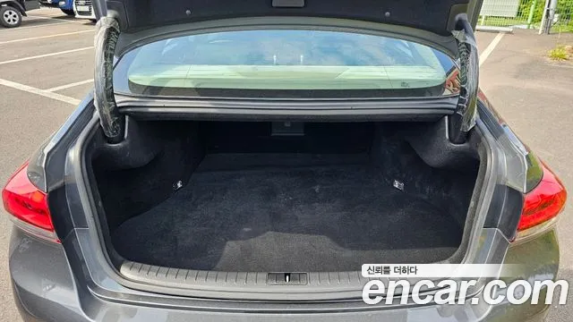 2019 Genesis G80 3.3 GDI AWD Sold VIN KMHGL41DDKU321848 – undercarriage 2019 Genesis G80 3.3 GDI AWD Sold VIN KMHGL41DDKU321848 – undercarriage