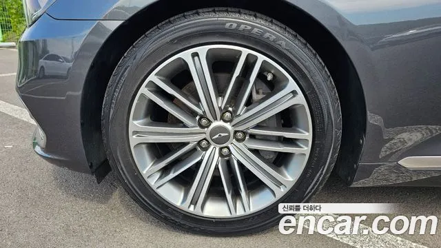 2019 Genesis G80 3.3 GDI AWD Sold VIN KMHGL41DDKU321848 – trunk area 2019 Genesis G80 3.3 GDI AWD Sold VIN KMHGL41DDKU321848 – trunk area