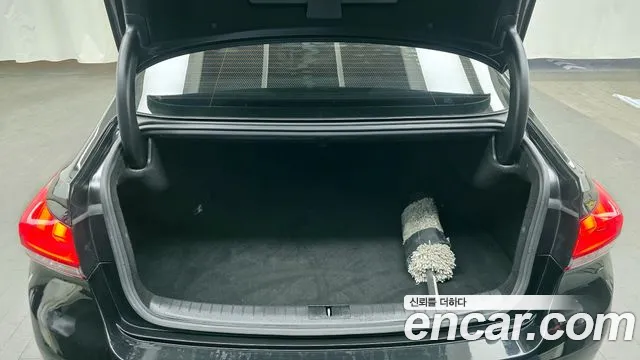 2019 Genesis G80 3.3 GDI AWD Sold VIN KMHGL41DDKU331719 – rear exterior