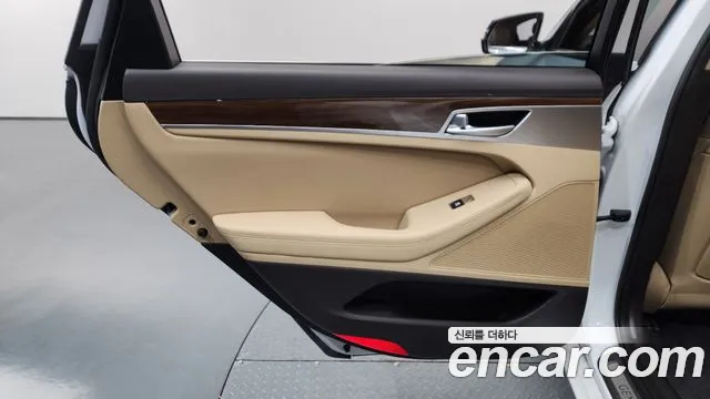 2019 Genesis G80 3.3 GDI AWD Sold VIN KMHGL41DDKU336206 – photo 19 2019 Genesis G80 3.3 GDI AWD Sold VIN KMHGL41DDKU336206 – photo 19