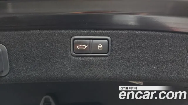 2020 Genesis G80 3.3 GDI AWD Sold VIN KMHGL41DDLU342843 – rear exterior