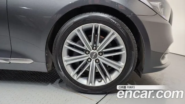 2020 Genesis G80 3.3 GDI AWD Sold VIN KMHGL41DDLU342843 – undercarriage