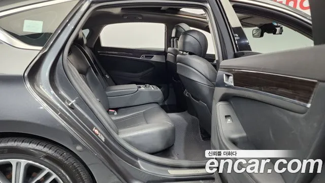 2020 Genesis G80 3.3 GDI AWD Sold VIN KMHGL41DDLU342843 – trunk area