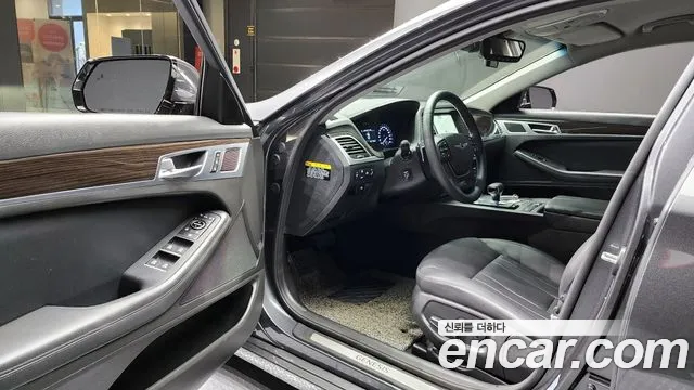 2020 Genesis G80 3.3 GDI AWD Sold VIN KMHGL41DDLU343687 – dashboard