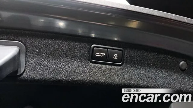 2020 Genesis G80 3.3 GDI AWD Sold VIN KMHGL41DDLU343687 – photo 18