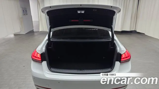2020 Genesis G80 3.3 GDI AWD Sold VIN KMHGL41DDLU345083 – side profile